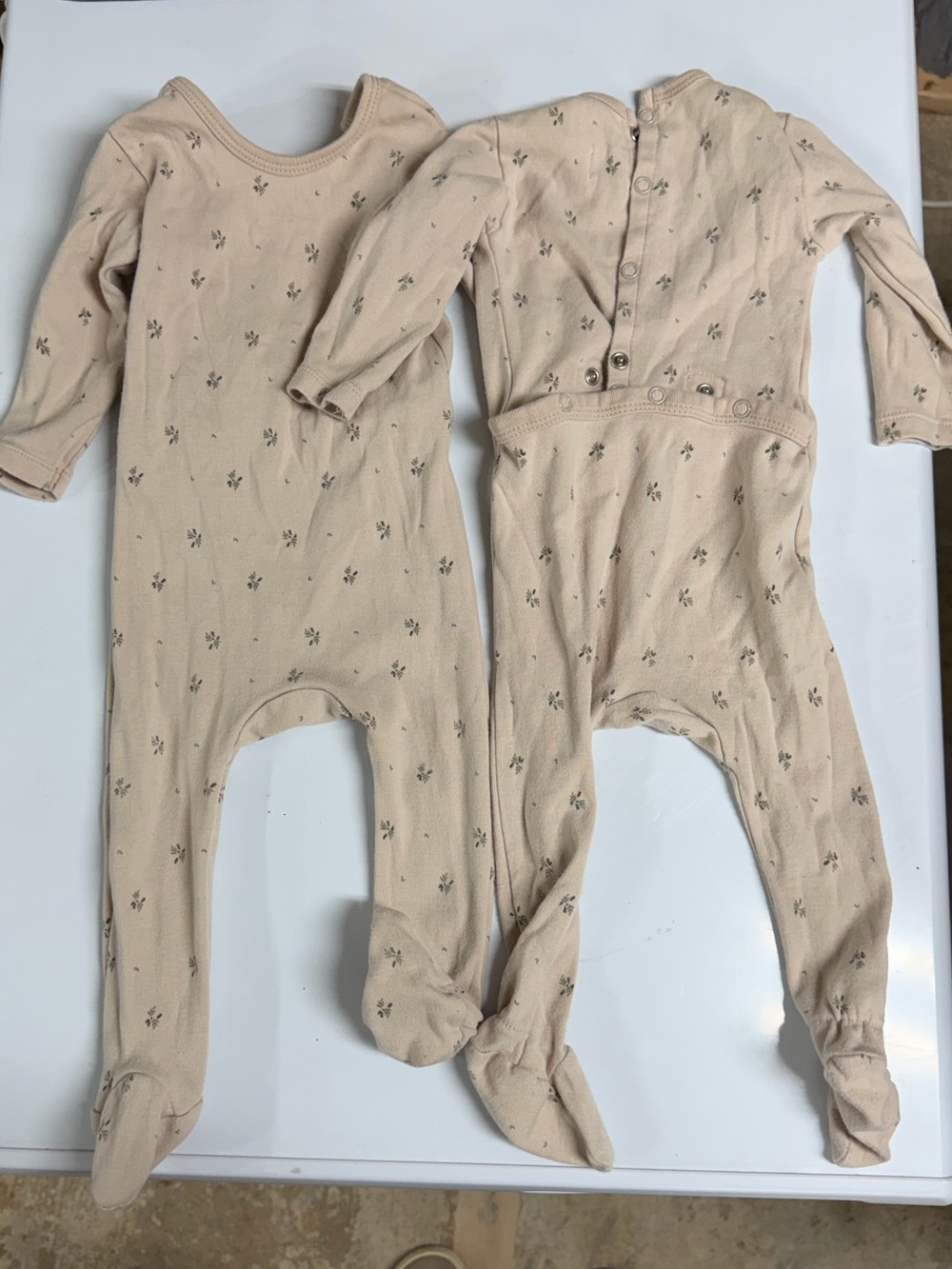 Elysandco aurora baby button back footies